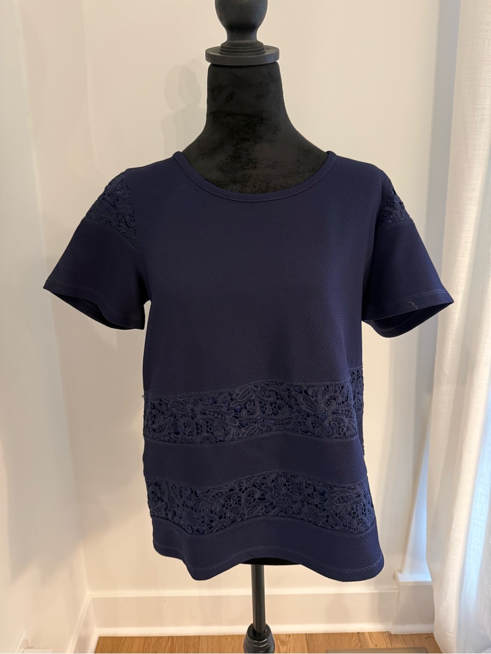 Design History Navy Blue Lace Short Sleeve Top Size M